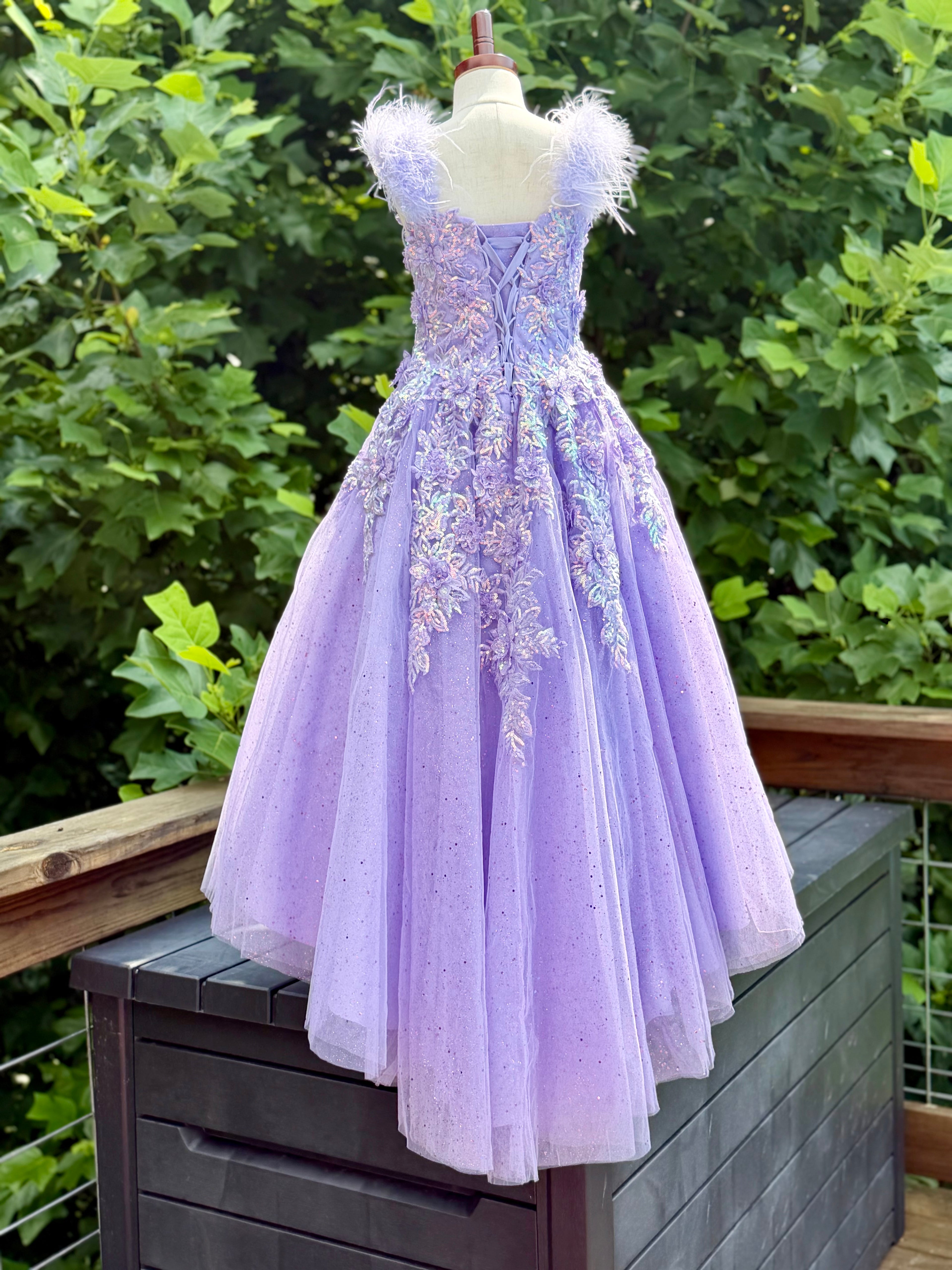 New!! Tiffany Size 4 Periwinkle Glitter