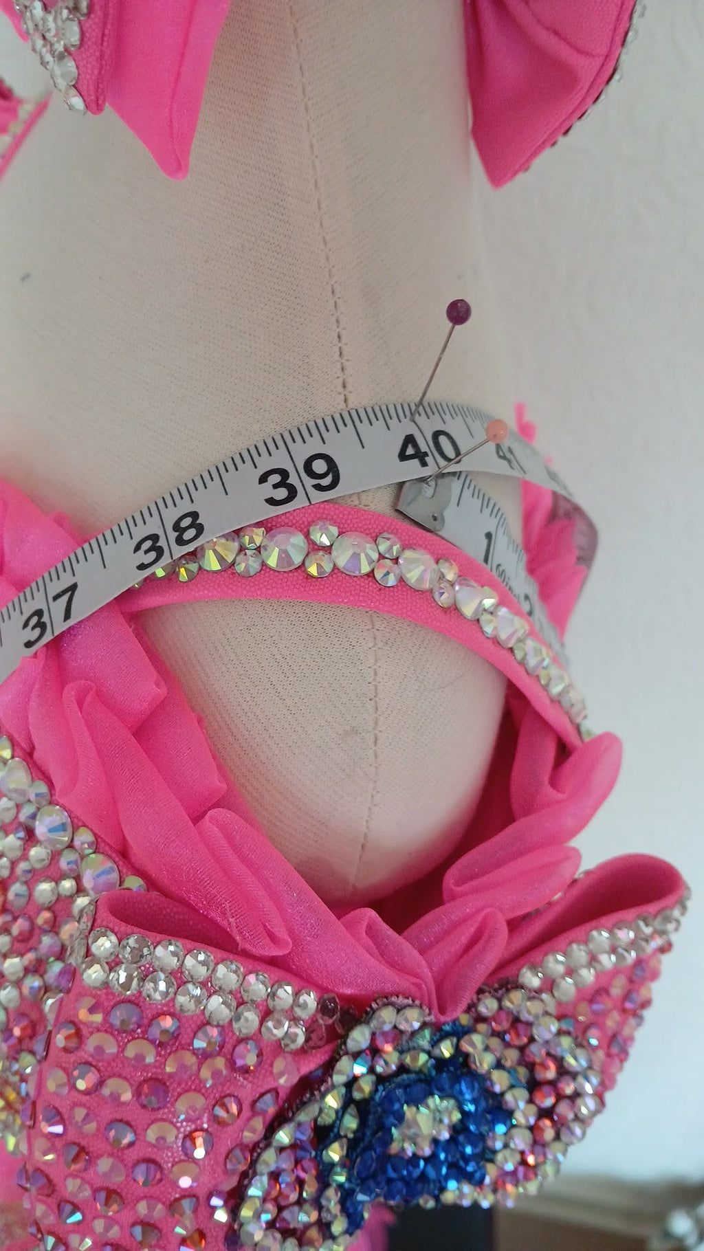 Mega Glitz National Level Platter cupcake size 18/3T, 2/4.