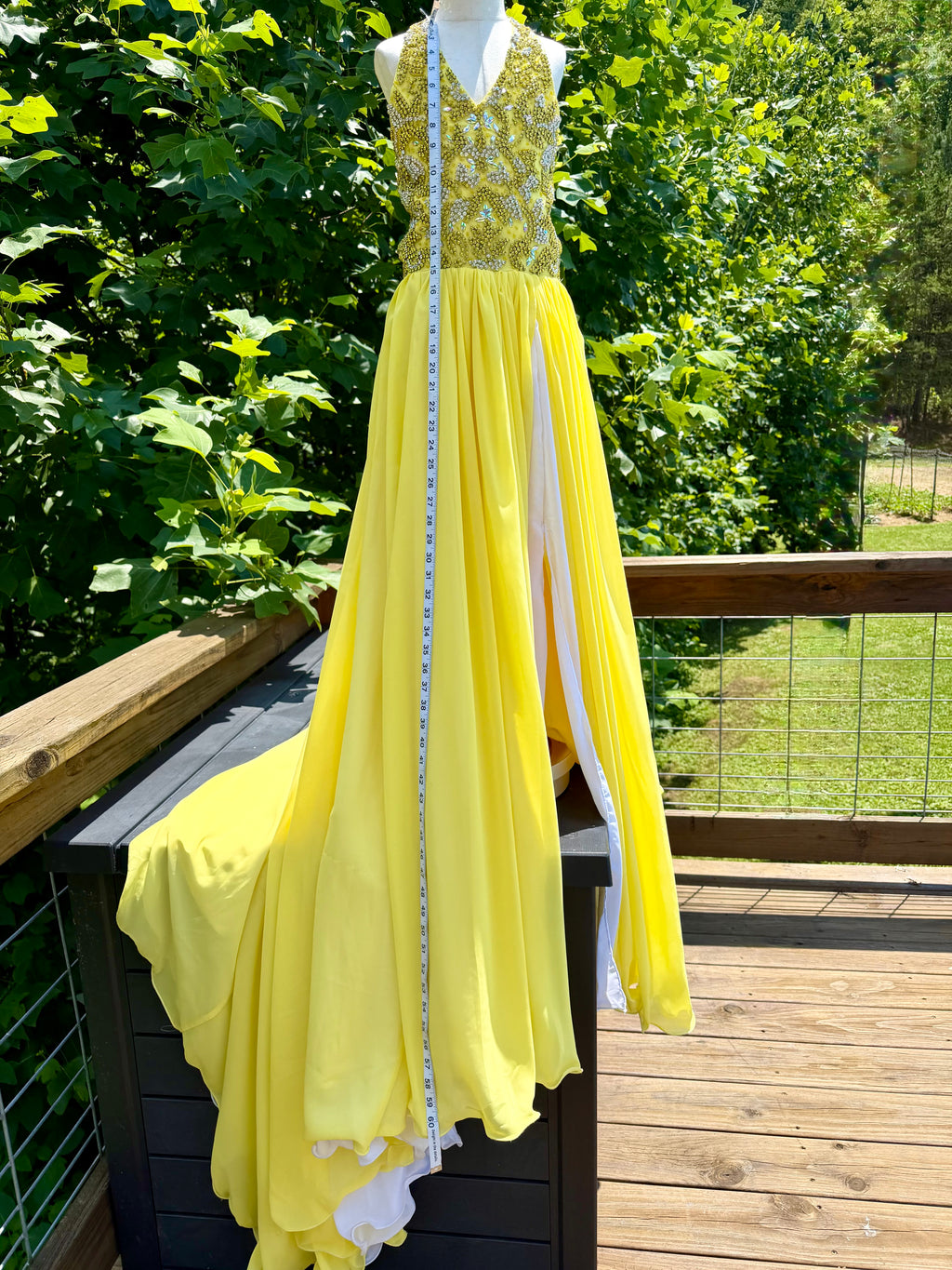 Gorgeous size 12 yellow OMC