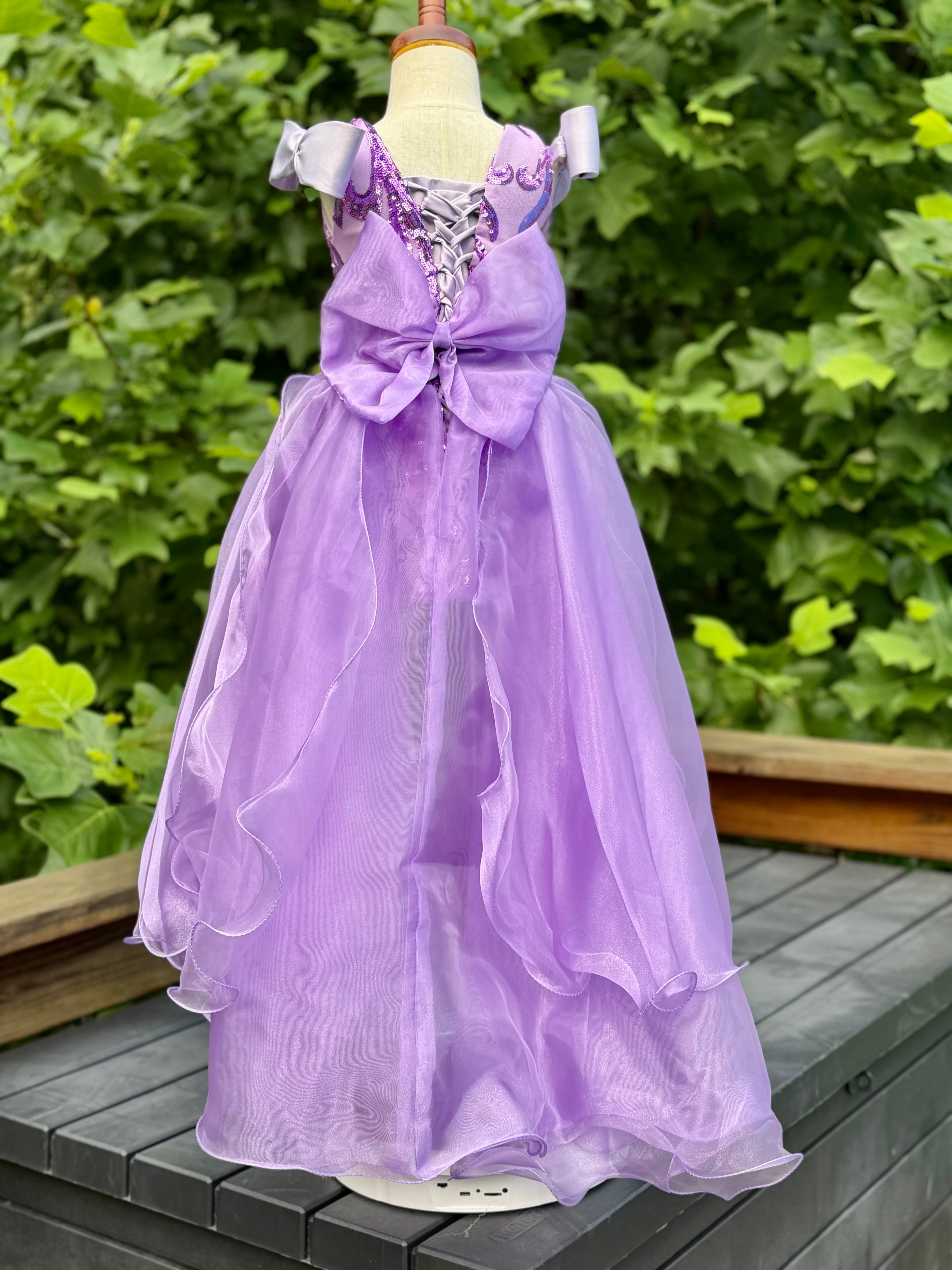 Parisian Bridial 12/2-18/3 Fun Fashion