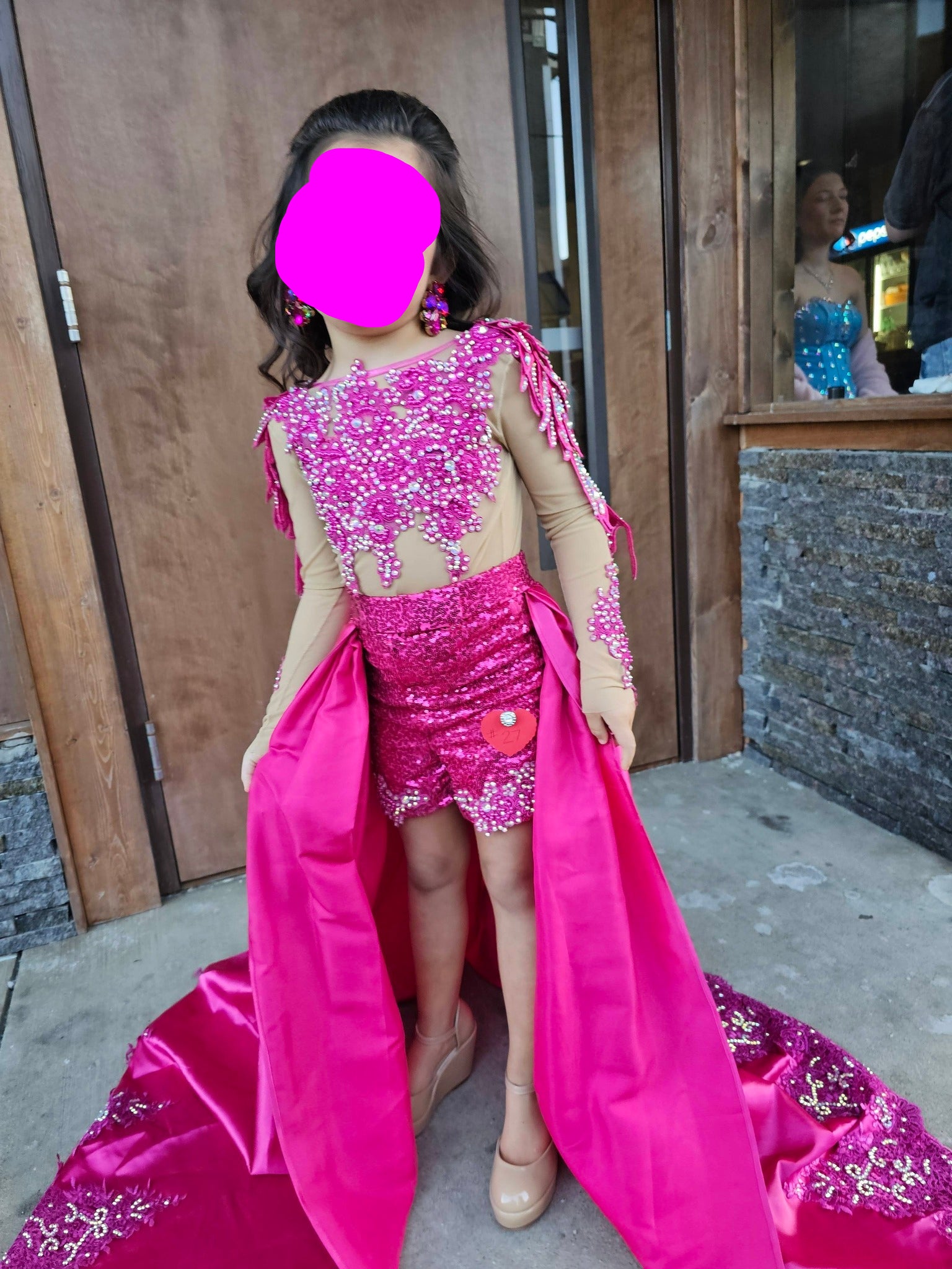 Fun Fashion Size 6 - Open Back, beautiful detachable skirt
