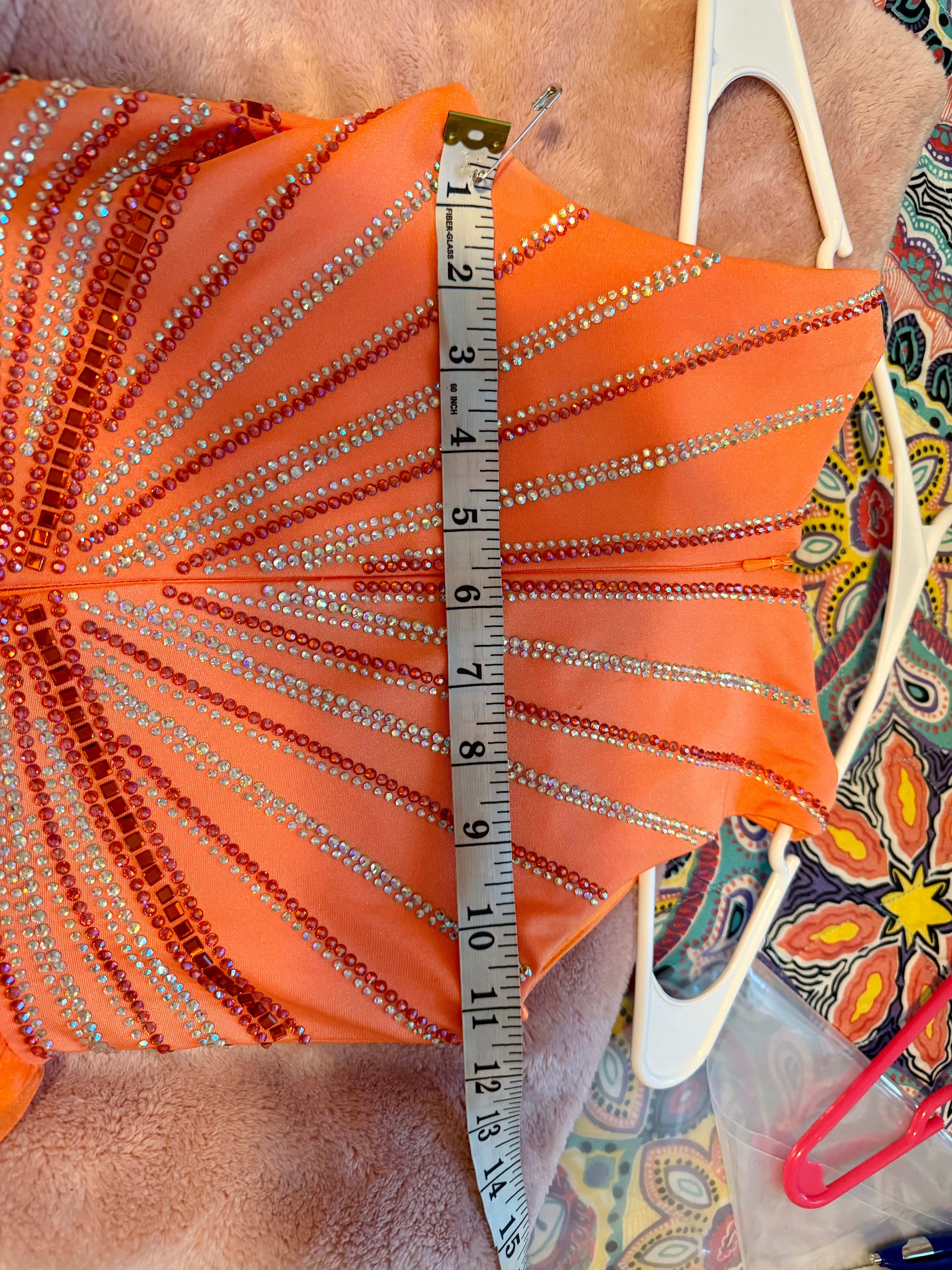 Ashley Lauren size 6 Fun Fashion