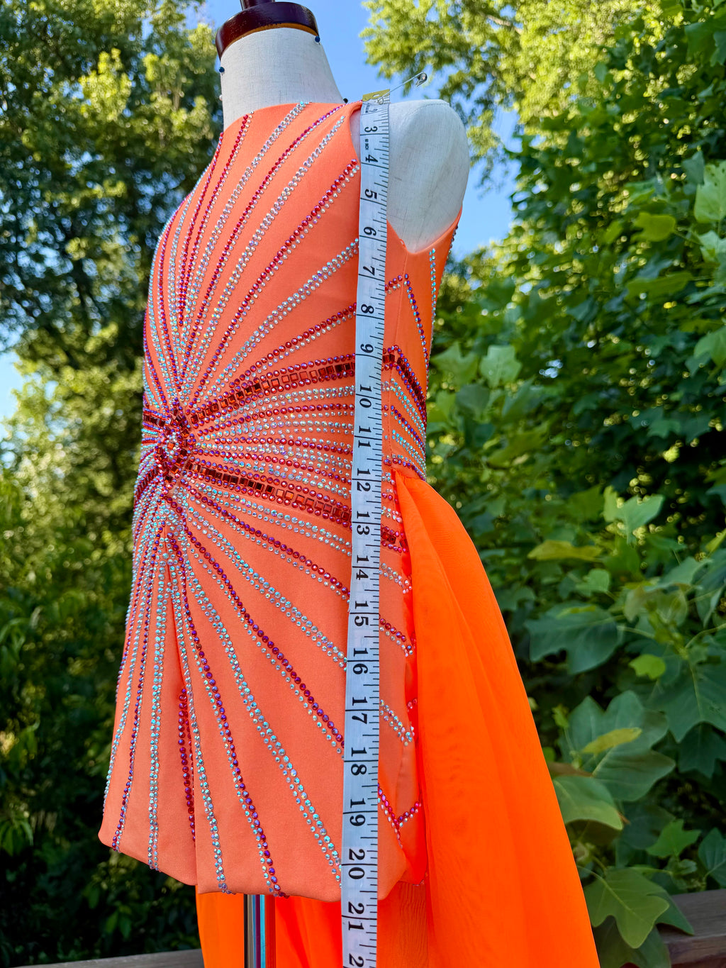 Ashley Lauren size 6 Fun Fashion