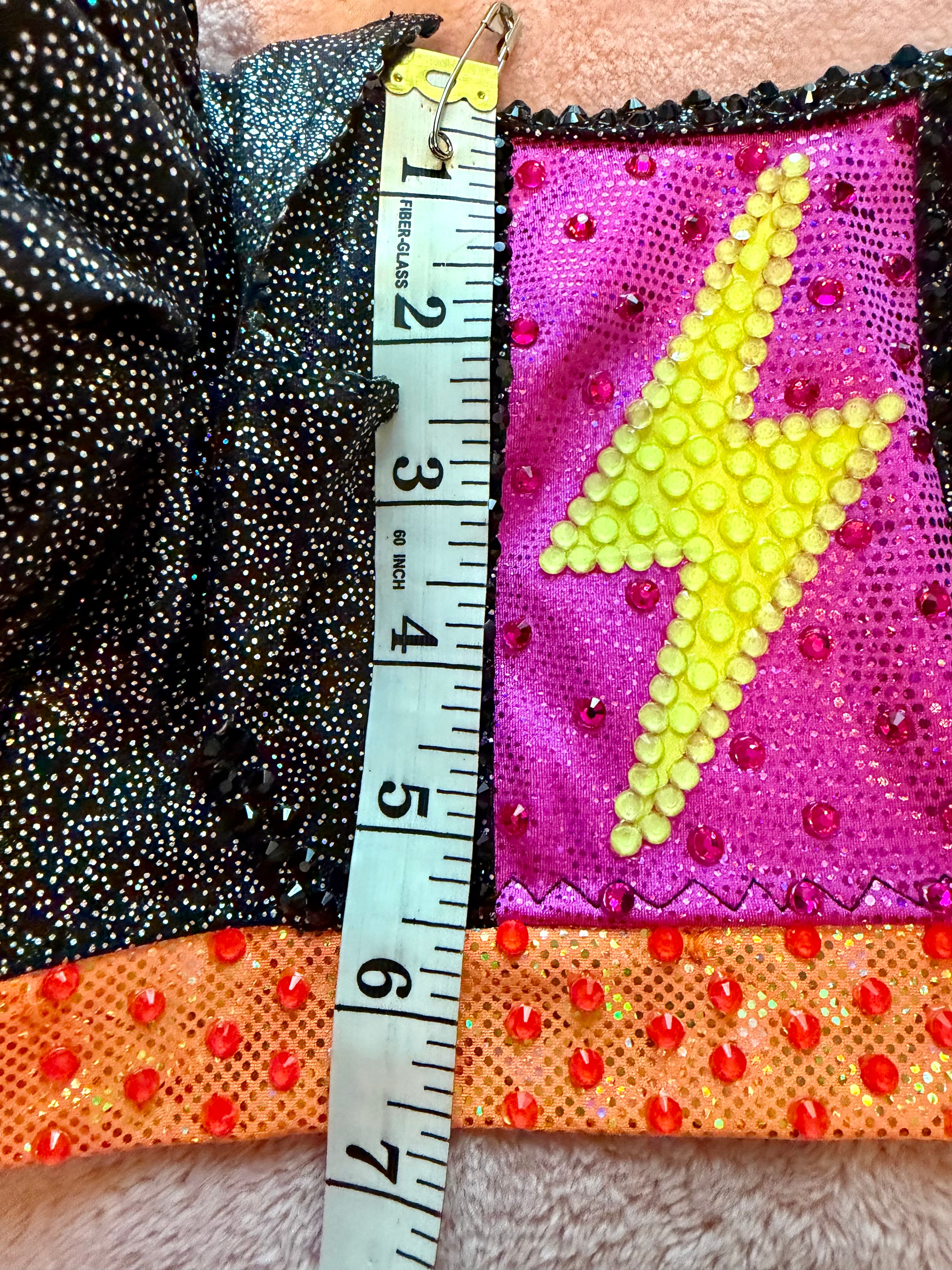 Miss Ellz Rock Out - Size 18/3, small 4