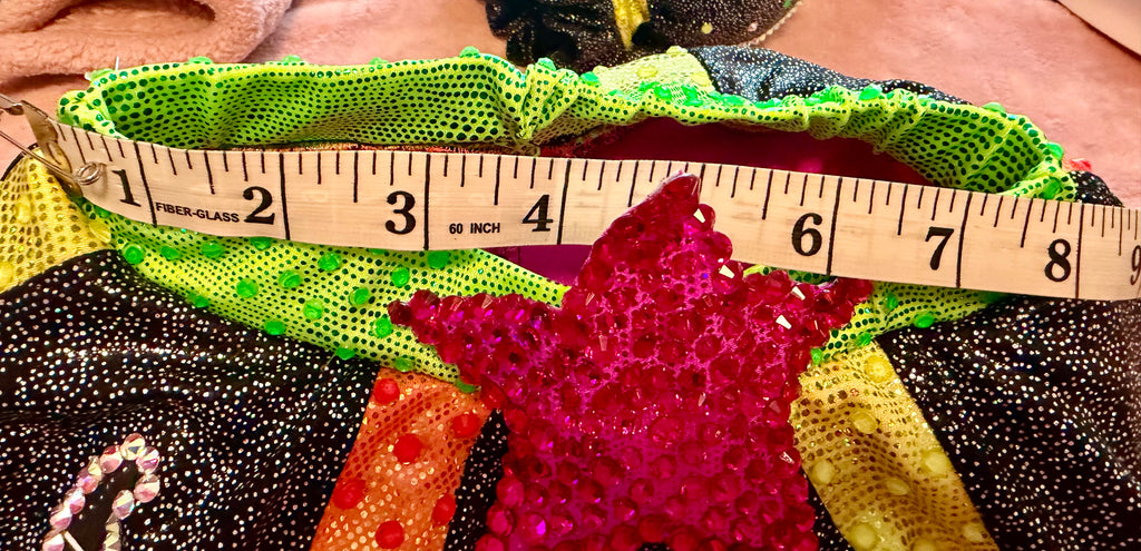 Miss Ellz Rock Out - Size 18/3, small 4