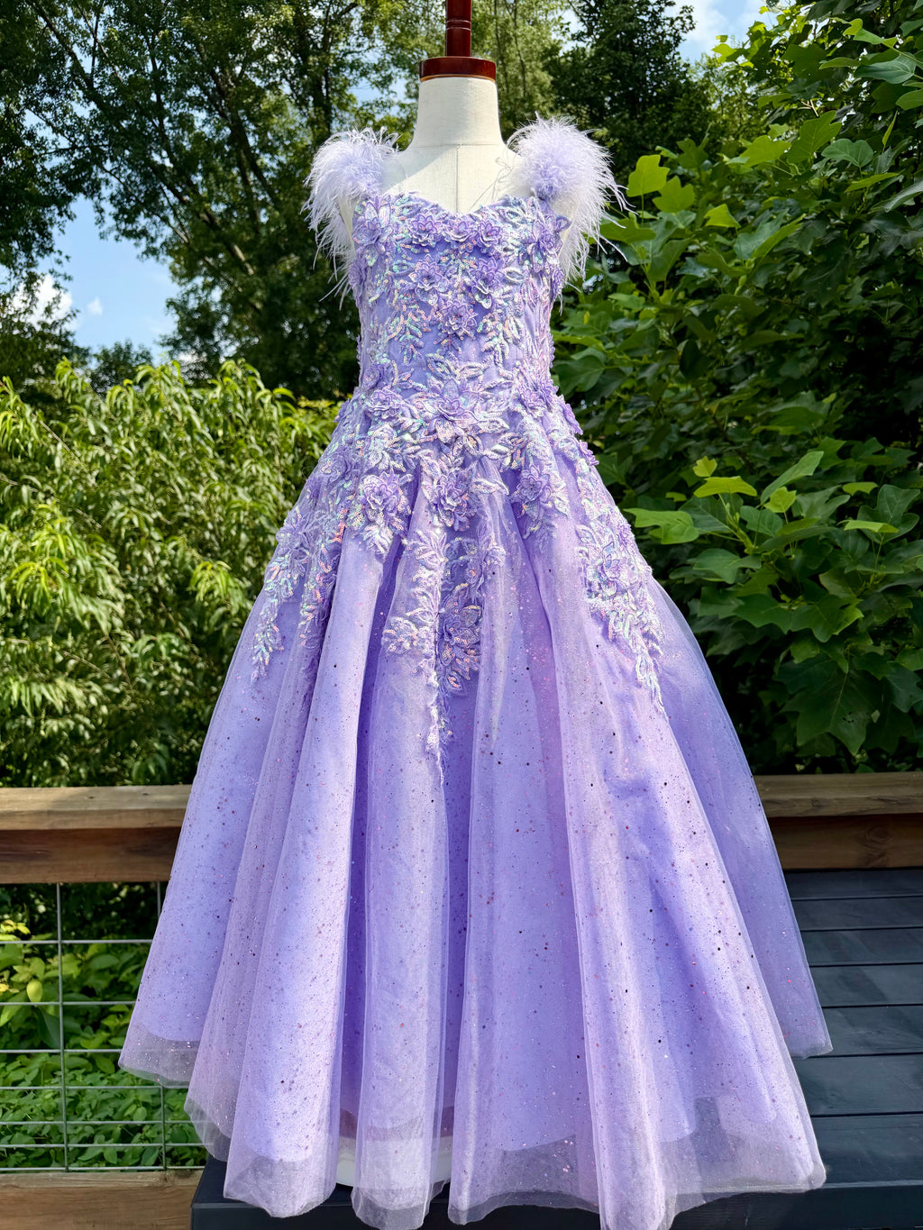 New!! Tiffany Size 4 Periwinkle Glitter
