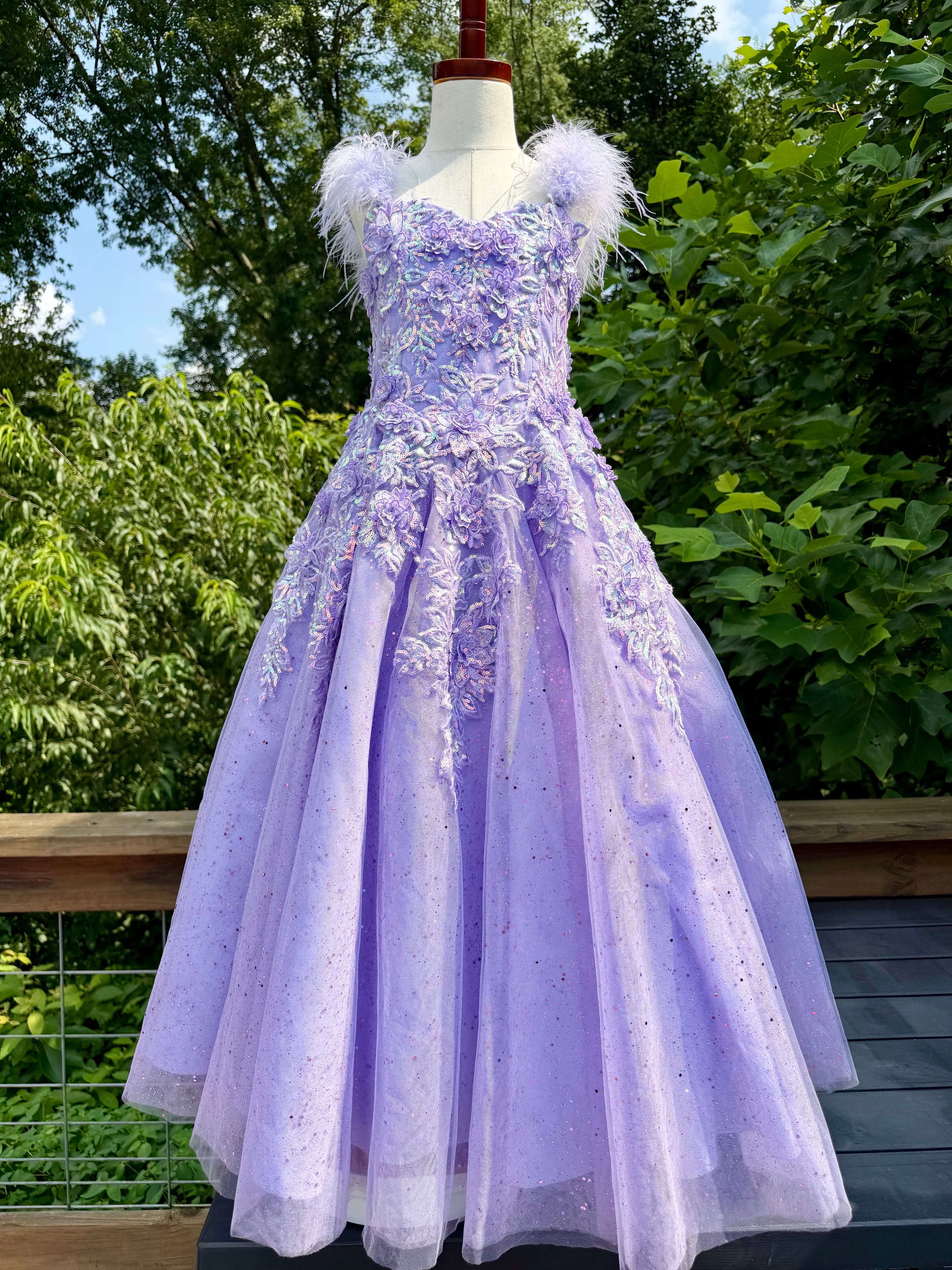 New!! Tiffany Size 4 Periwinkle Glitter