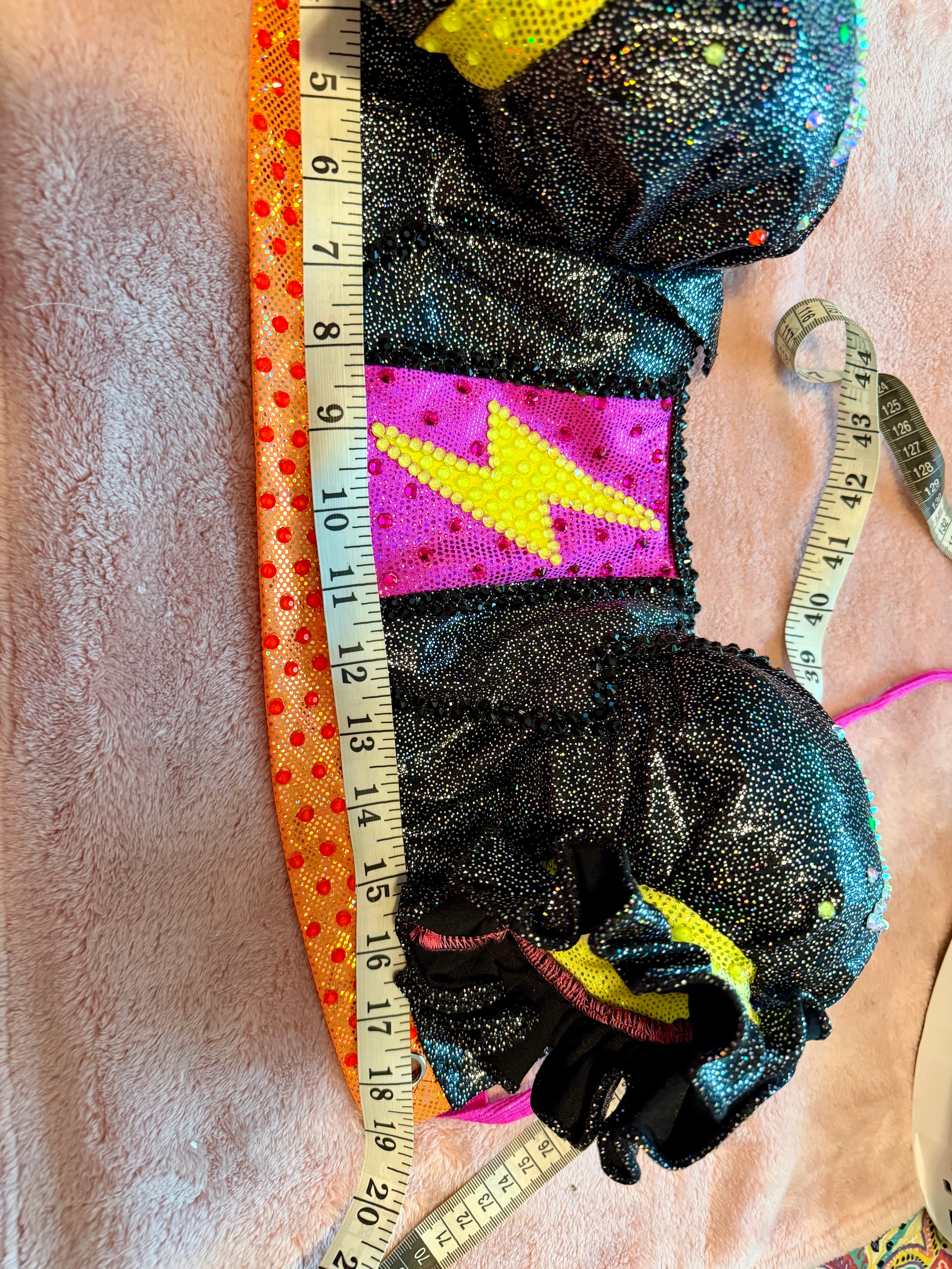 Miss Ellz Rock Out - Size 18/3, small 4