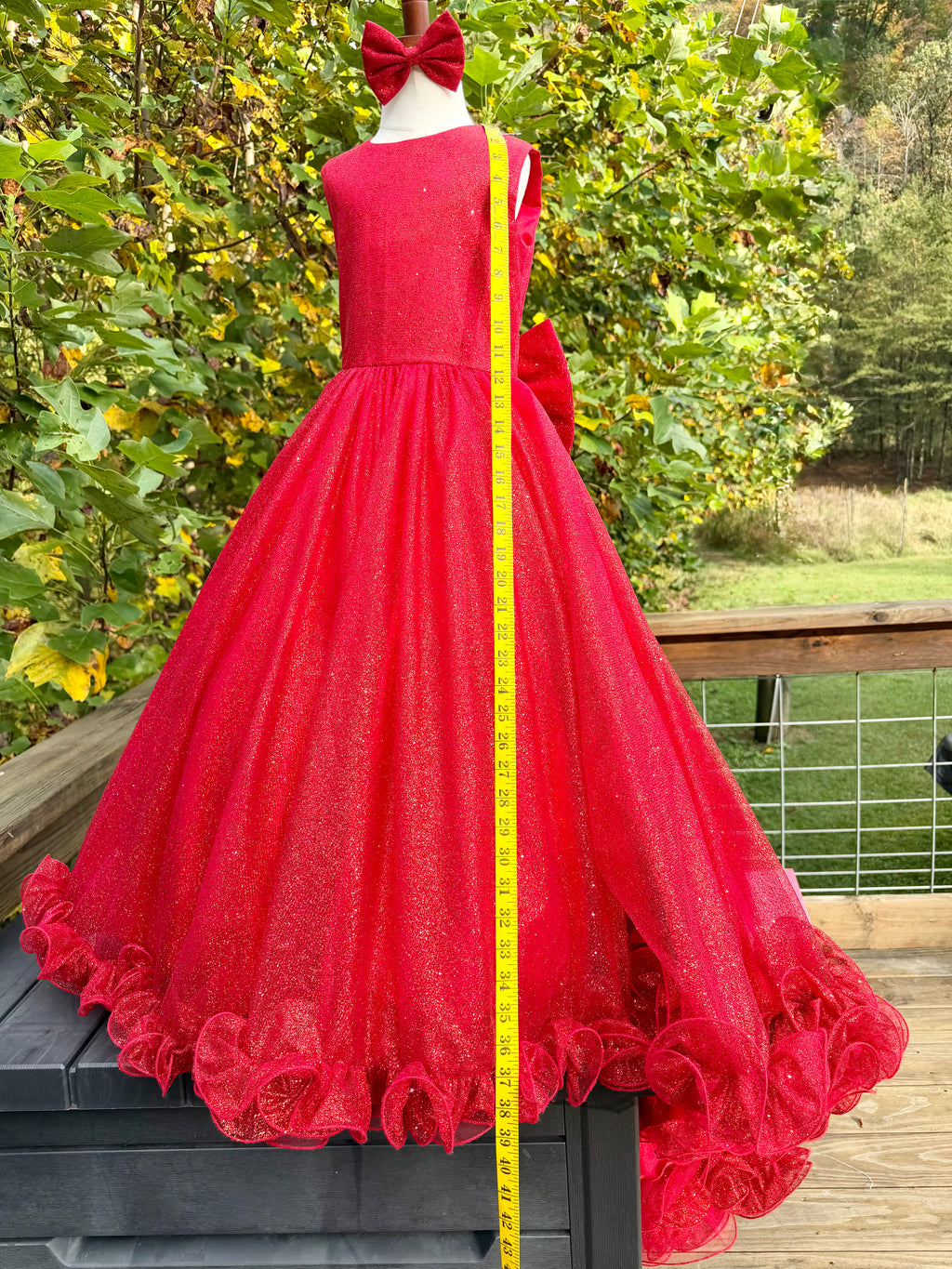 Scarlet Reign red glitz size 4