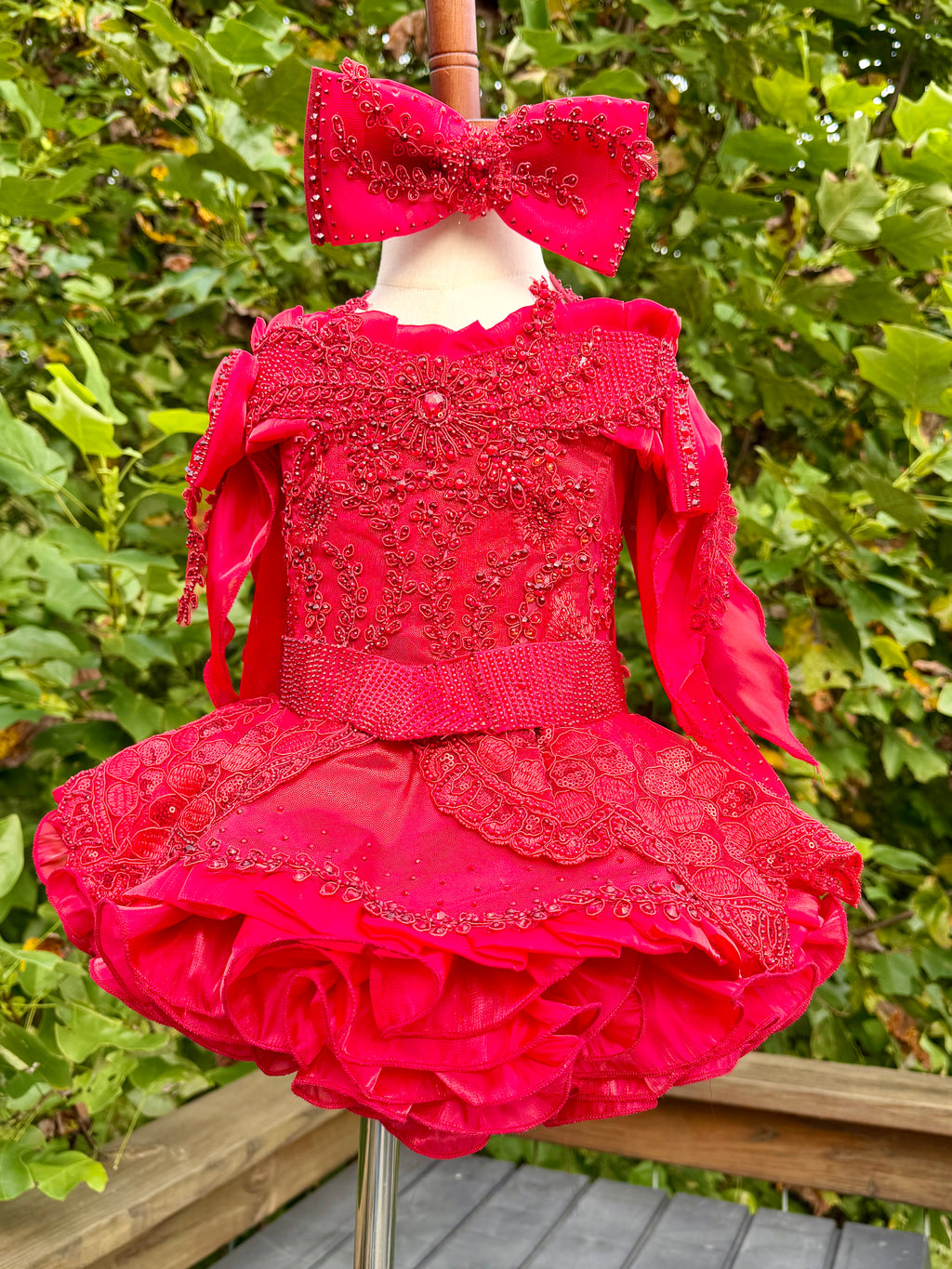 Little Miss Red Size 12/2 by Borealis