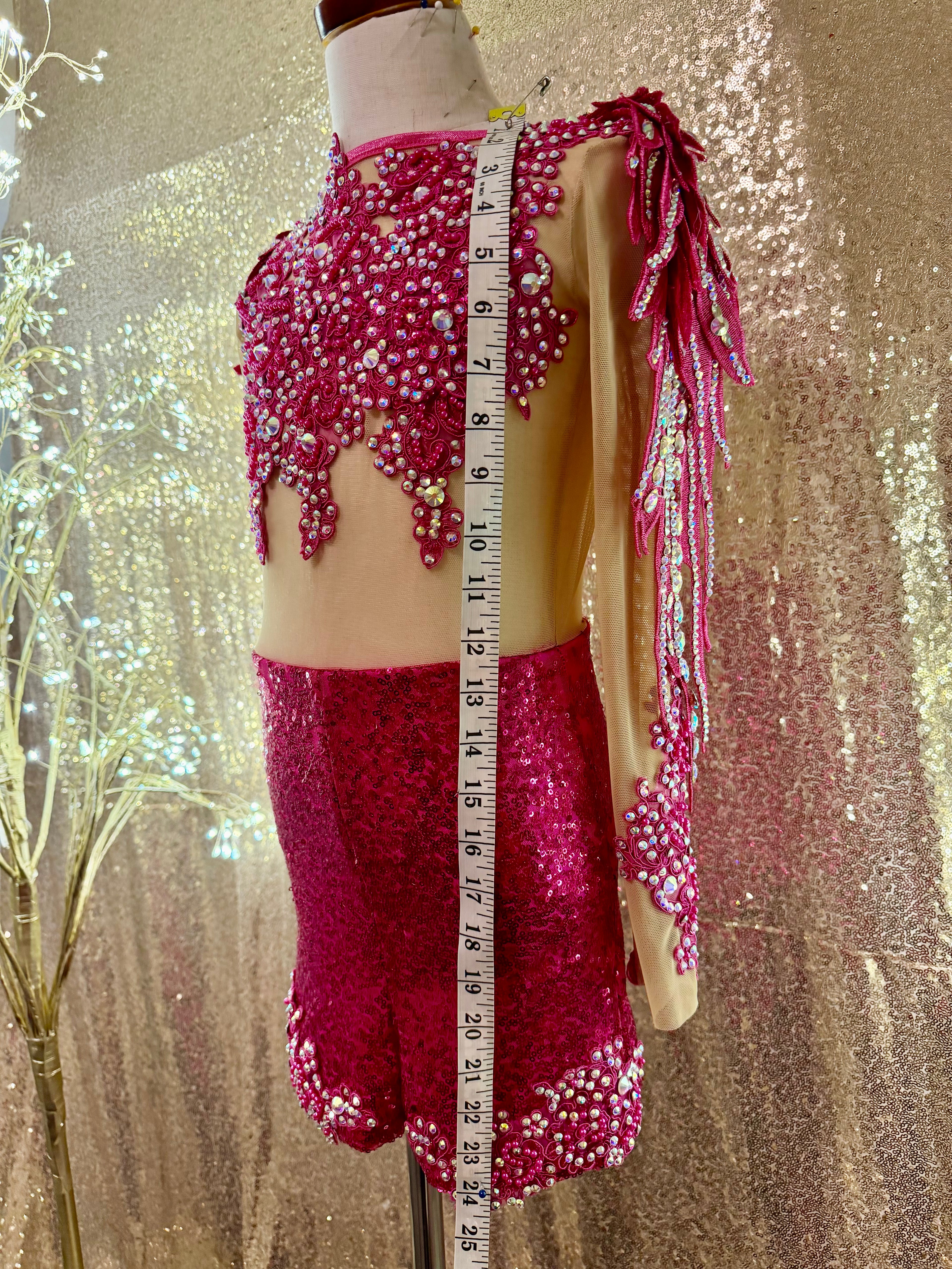 Fun Fashion Size 6 - Open Back, beautiful detachable skirt