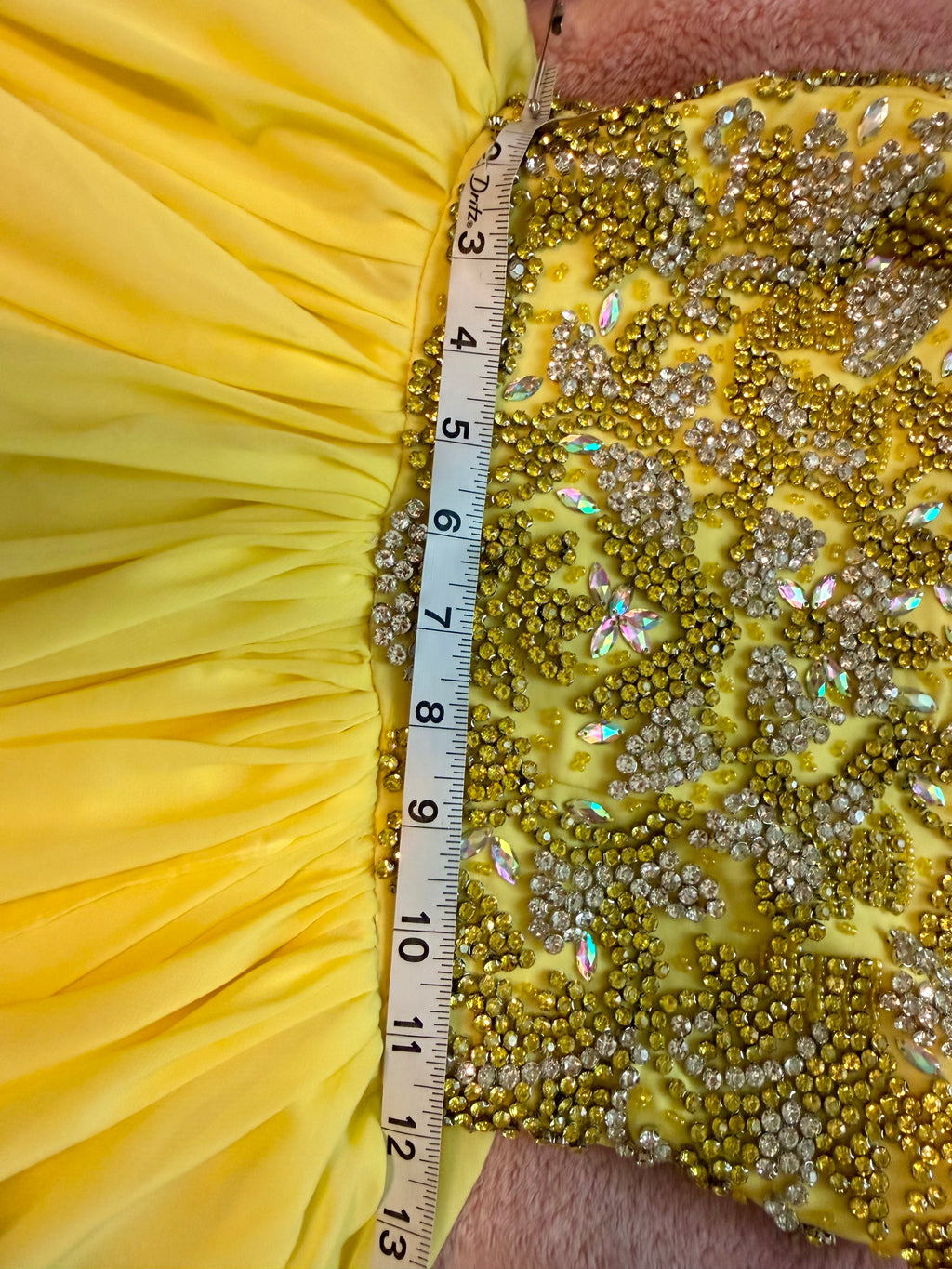 Gorgeous size 12 yellow OMC