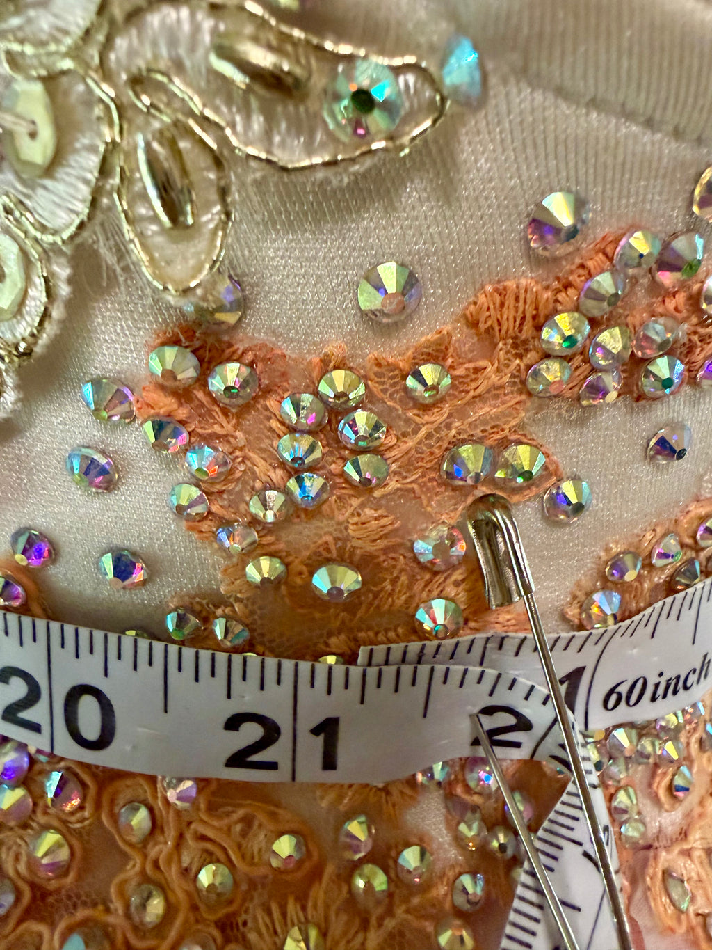 Gemics Semi Glitz- Peaches & Cream Elegance  (Size 18/3)