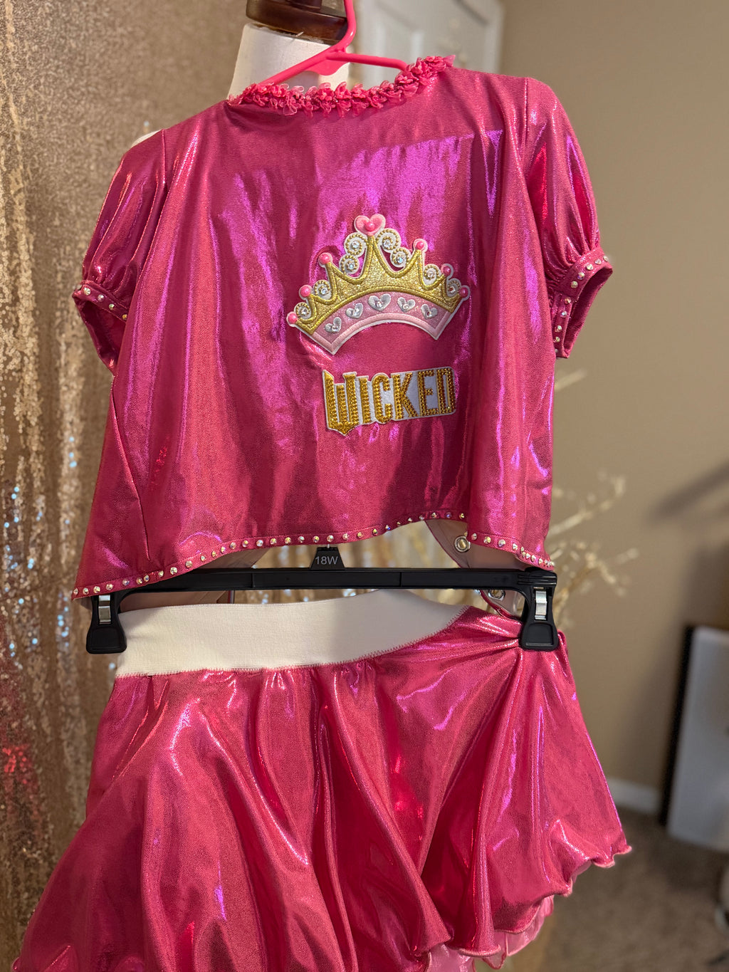 Wicked Reveal – OOC & Fun Fashion Set 5/7