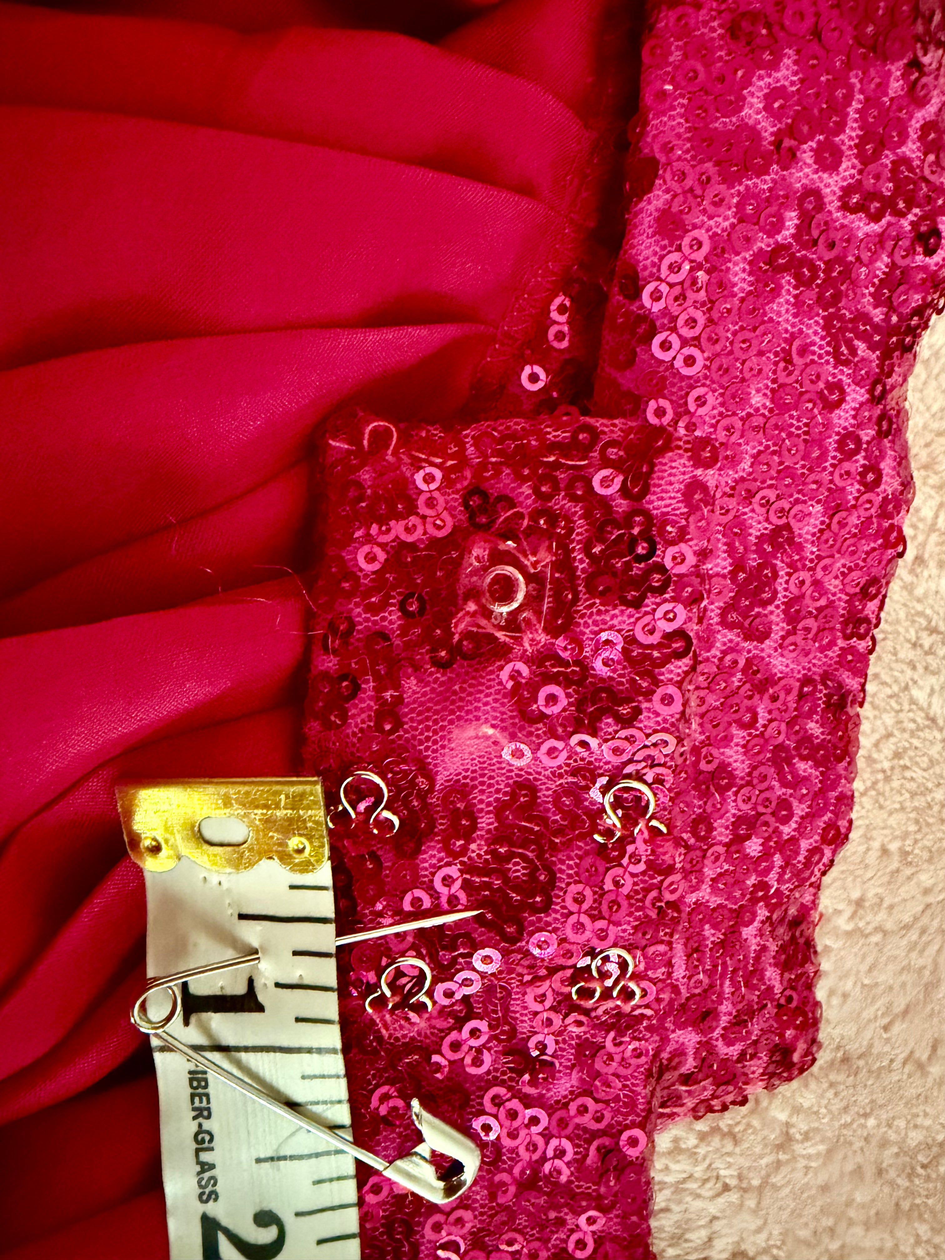 Fun Fashion Size 6 - Open Back, beautiful detachable skirt
