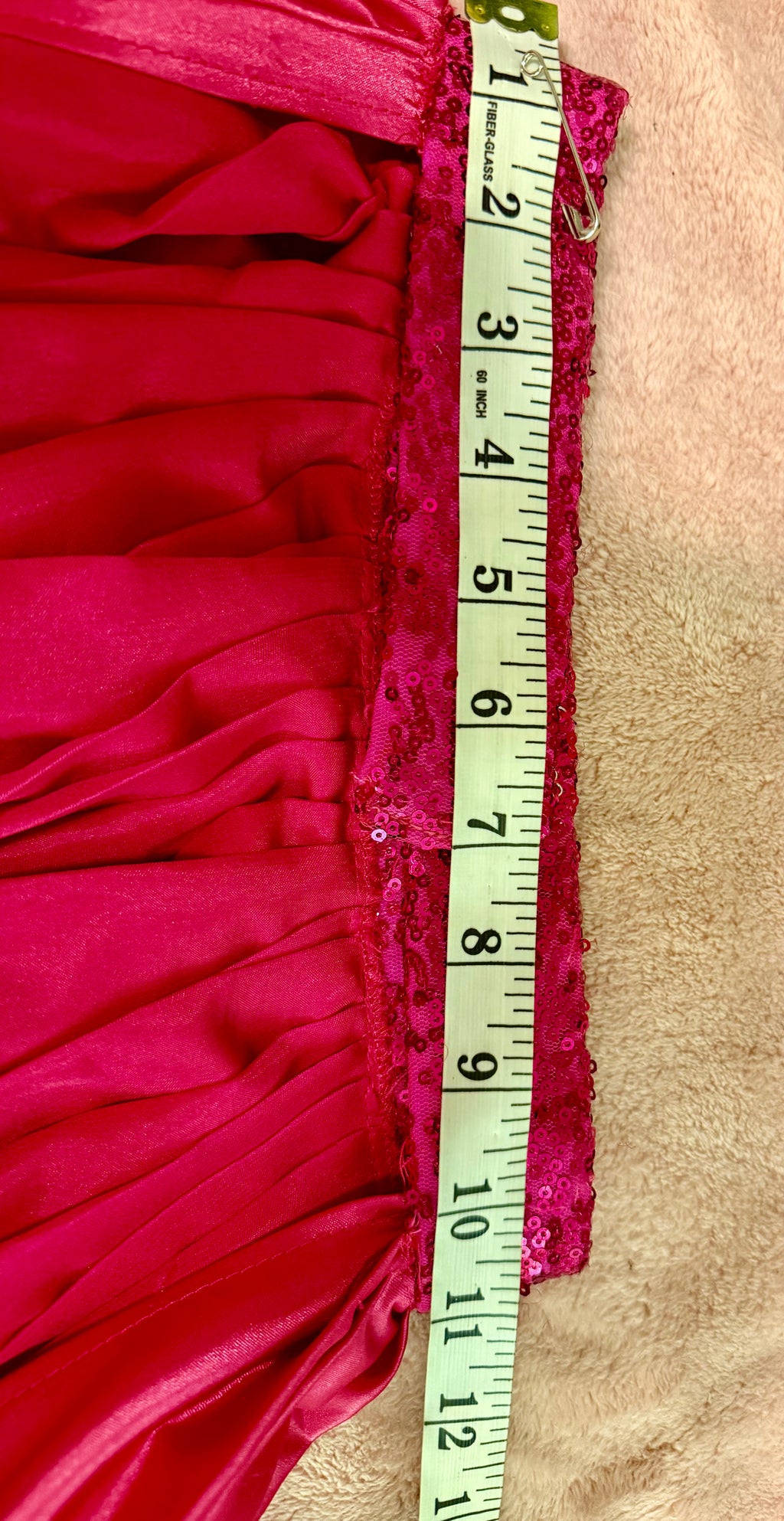 Fun Fashion Size 6 - Open Back, beautiful detachable skirt
