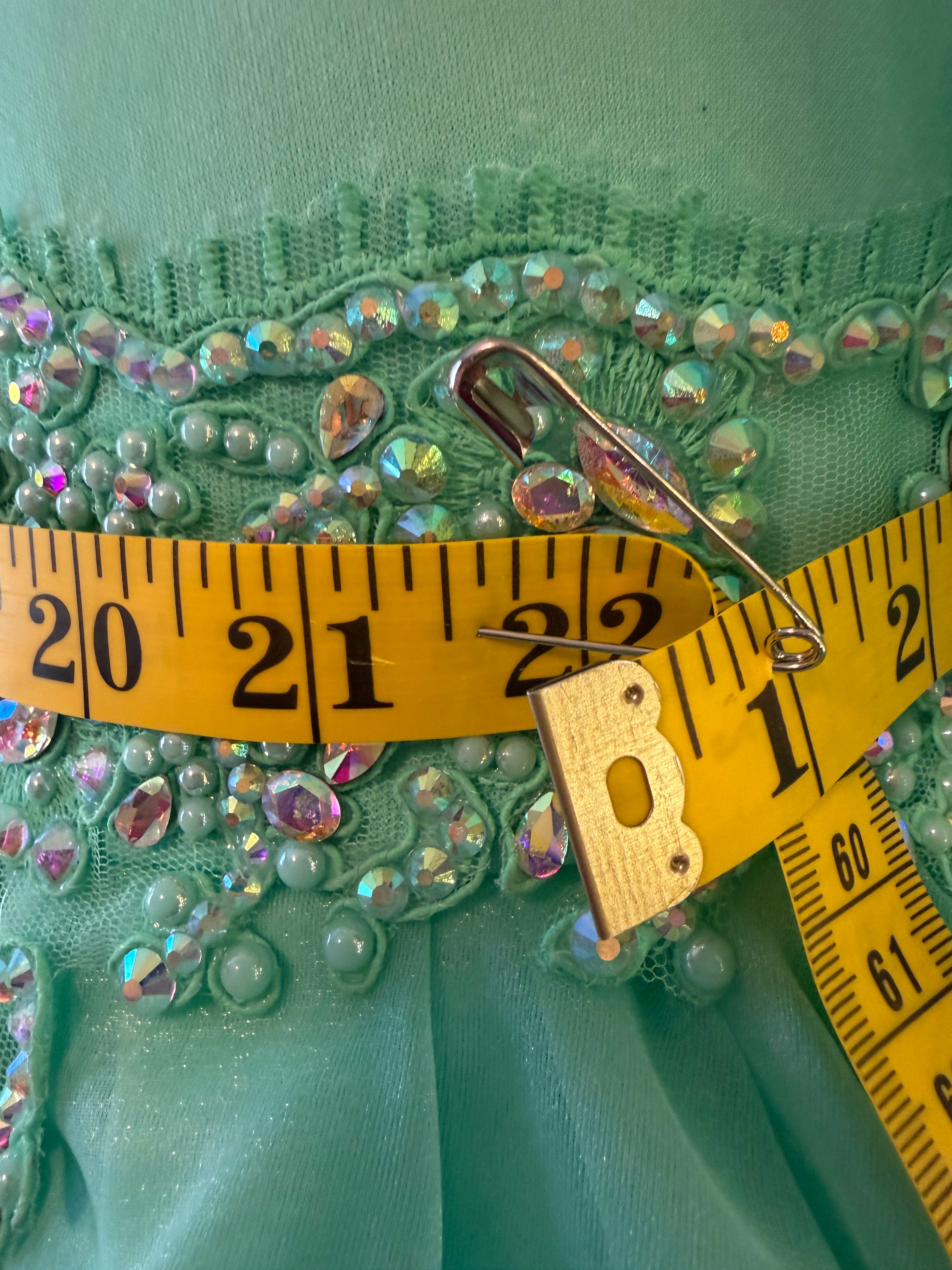 Glitzy Belle Size 2/4-3/5