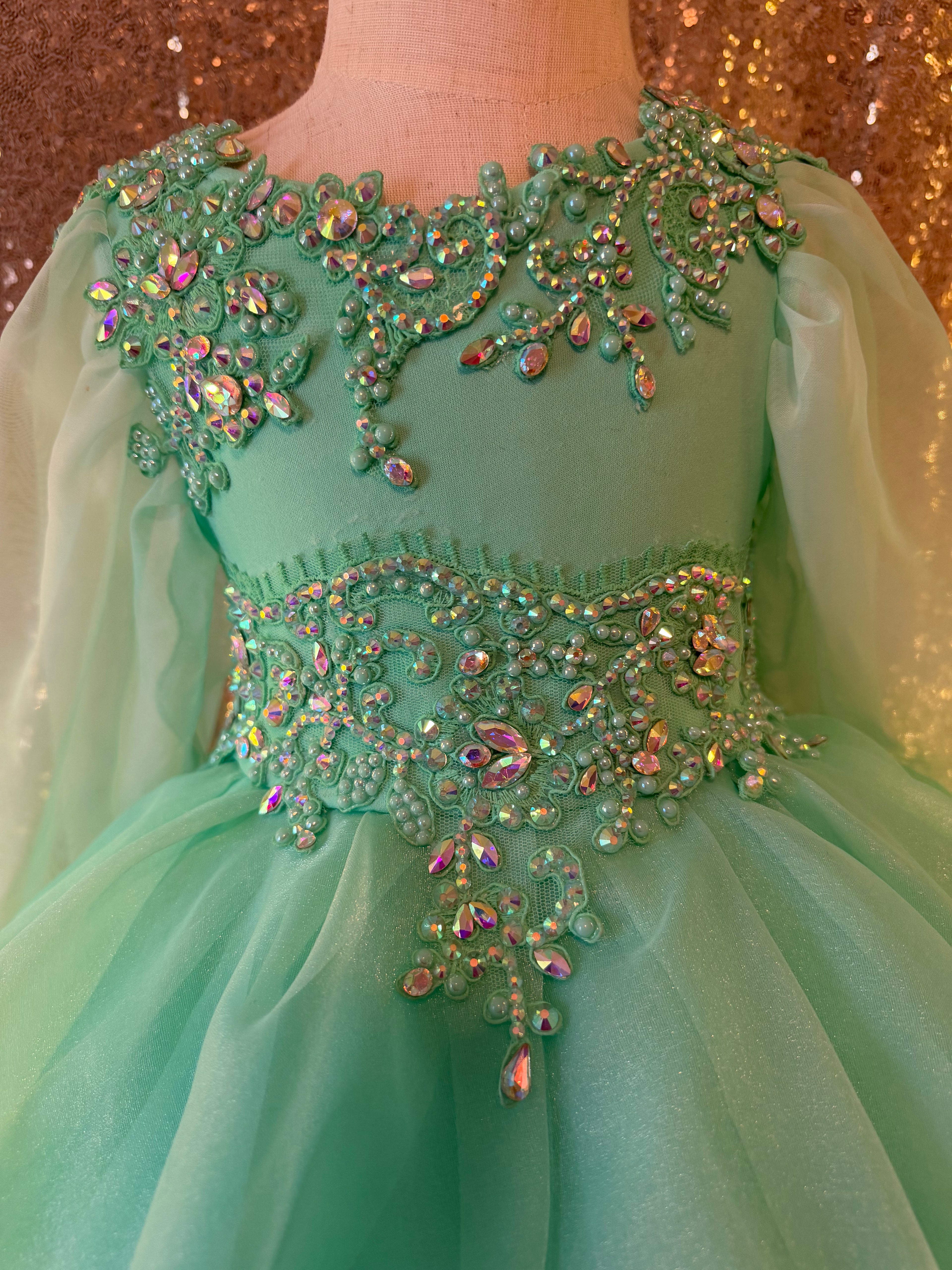 Glitzy Belle Size 2/4-3/5
