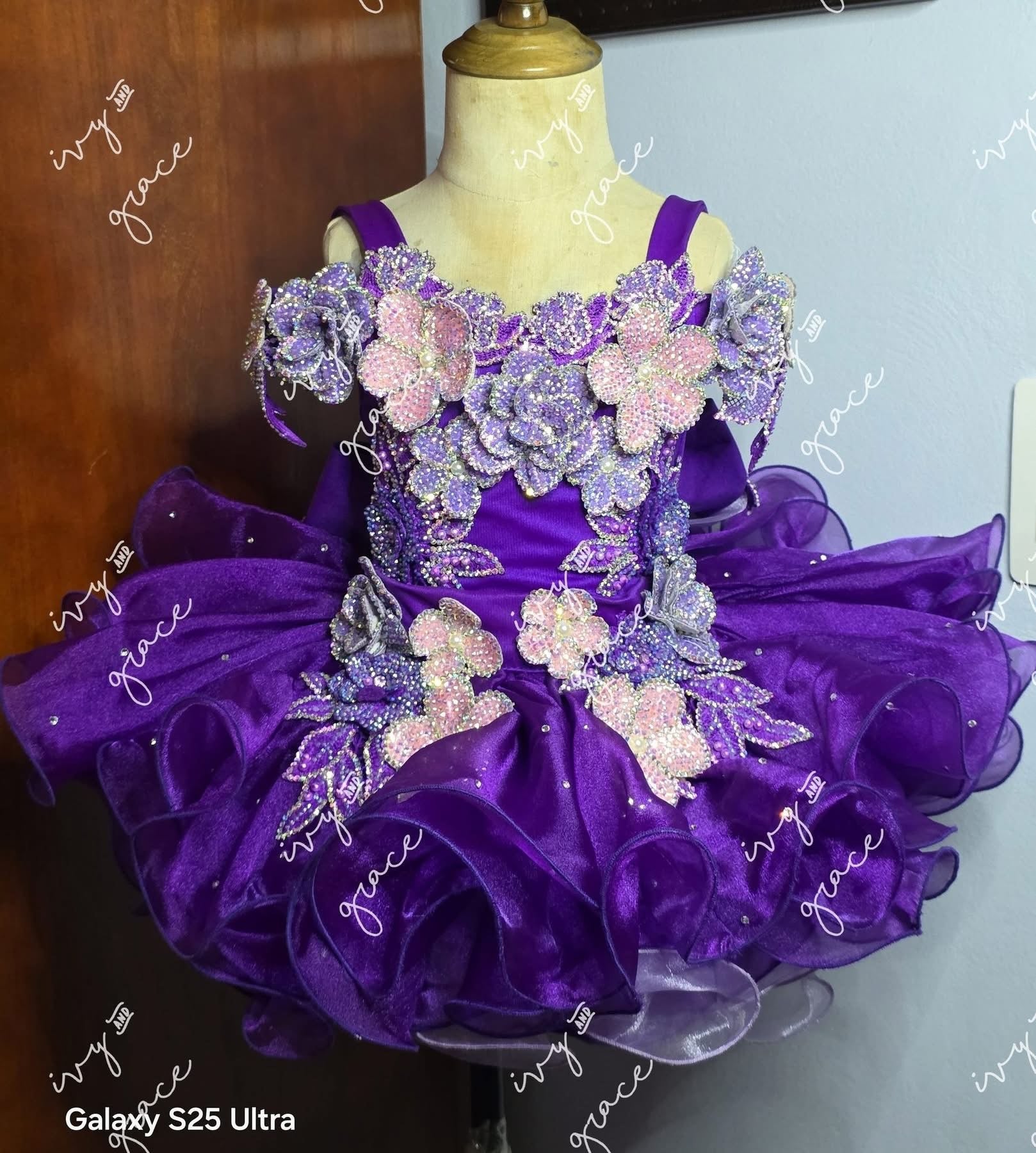 Ivy Grace Mega Glitz 12/2