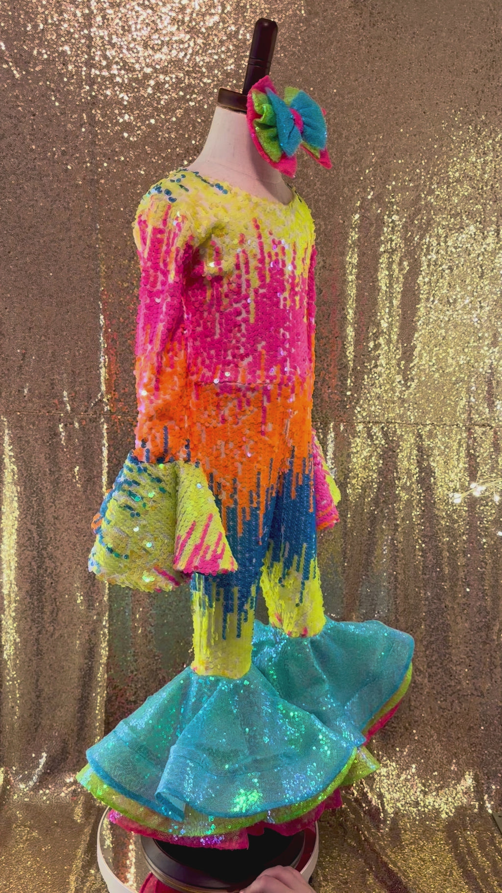 Neon Disco Darling 4/5 Fun Fashion/OOC